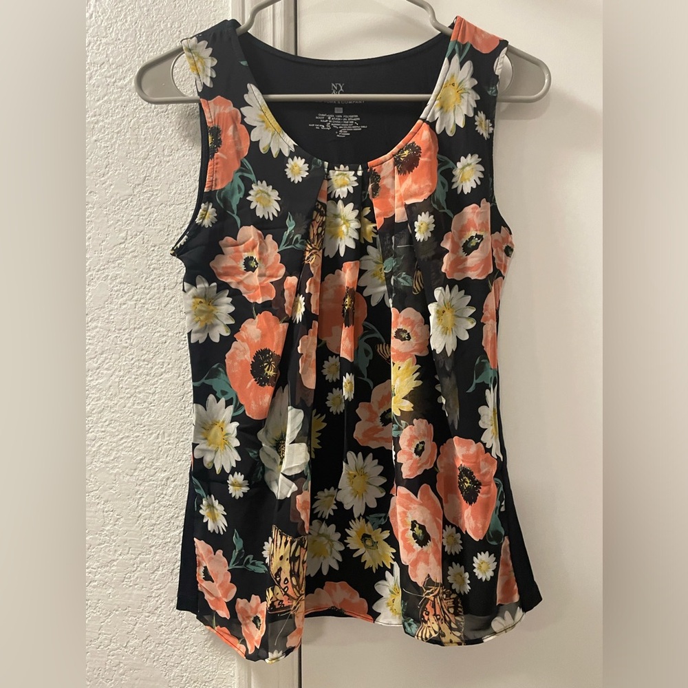 New York & Company EUC floral top